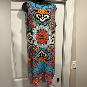 Vibrant Psychedelic Print Sleeveless Shift Dress